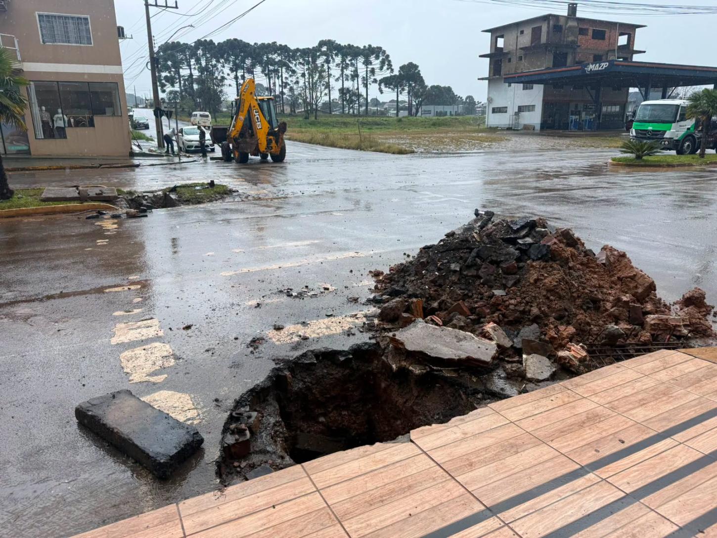 Tubulação da Av Araucária passou por manutenção!