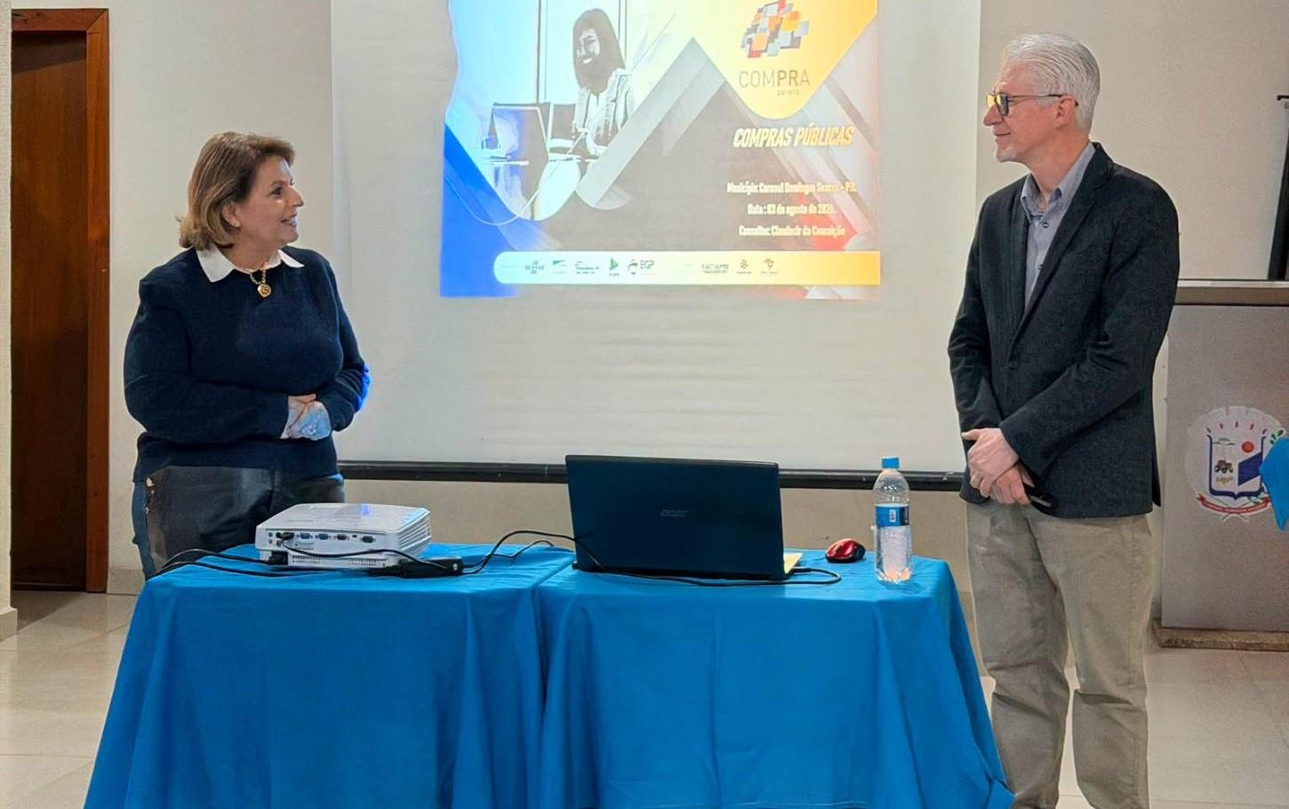 Palestra orienta empreendedores sobre vendas para o poder público em CDS
