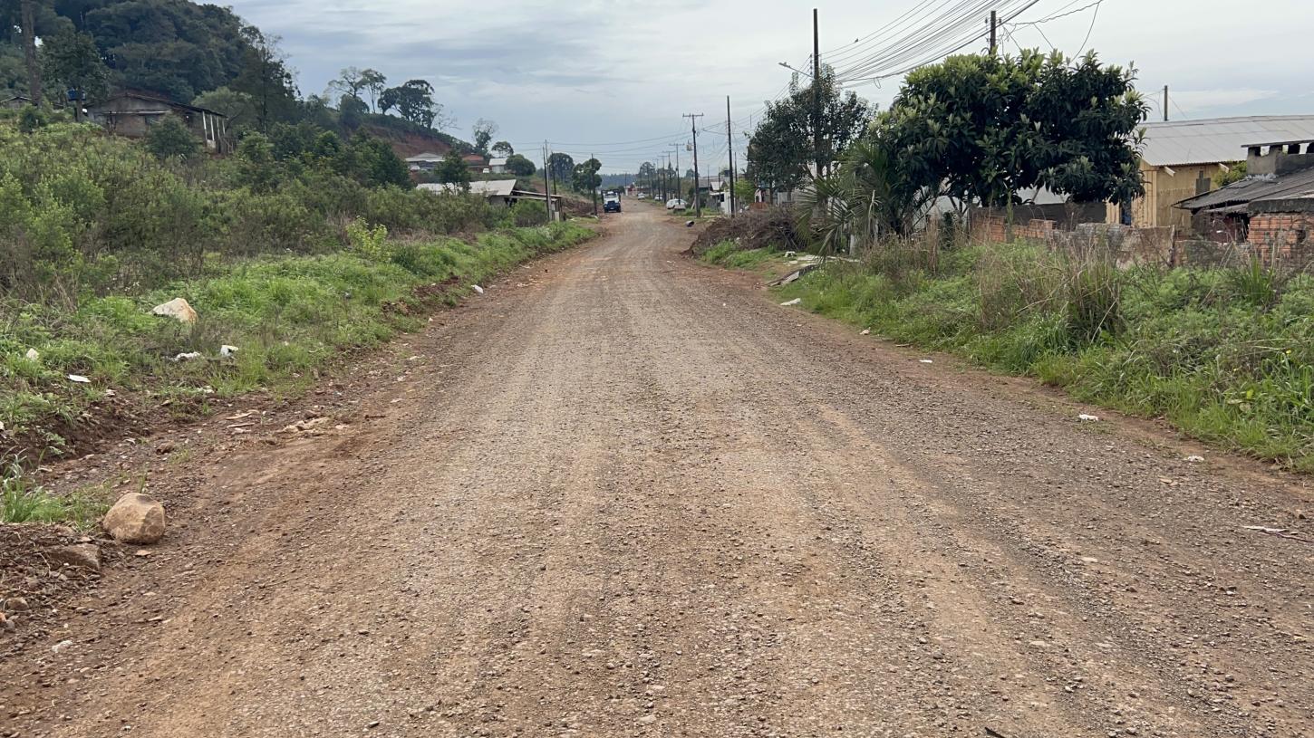 Prefeito e vice divulgam que serão investidos R$ 12 milhões para asfaltar as ruas de terra em Palmas