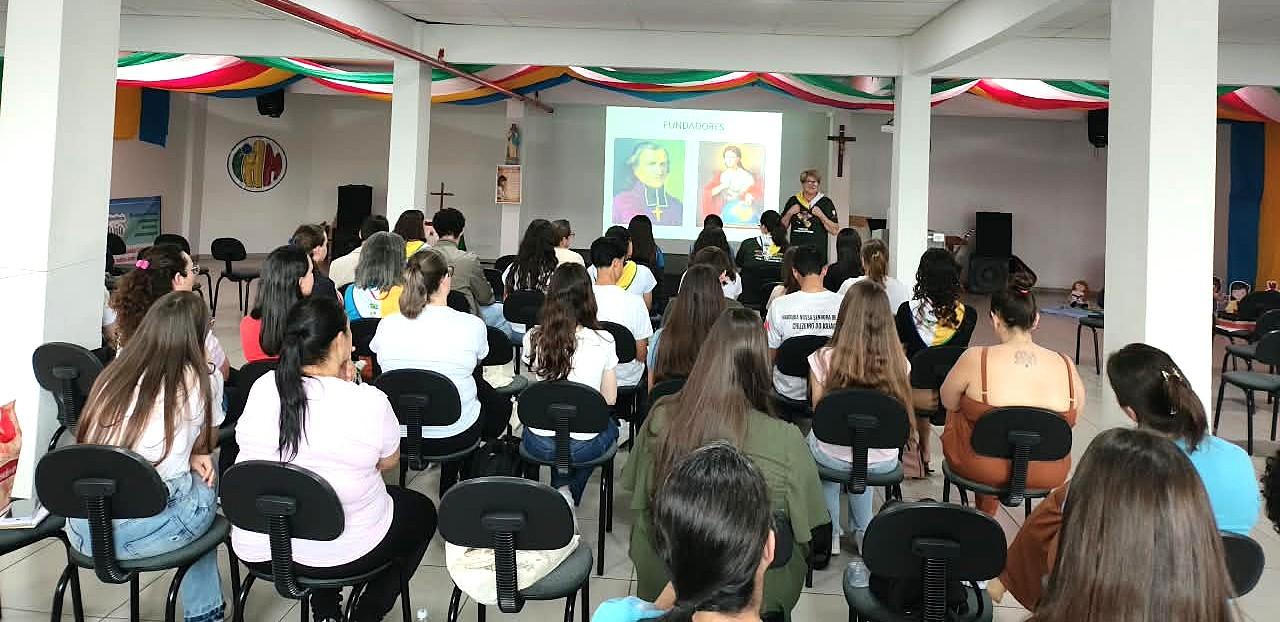 Formação diocesana reúne assessores da Infância e Adolescência Missionária