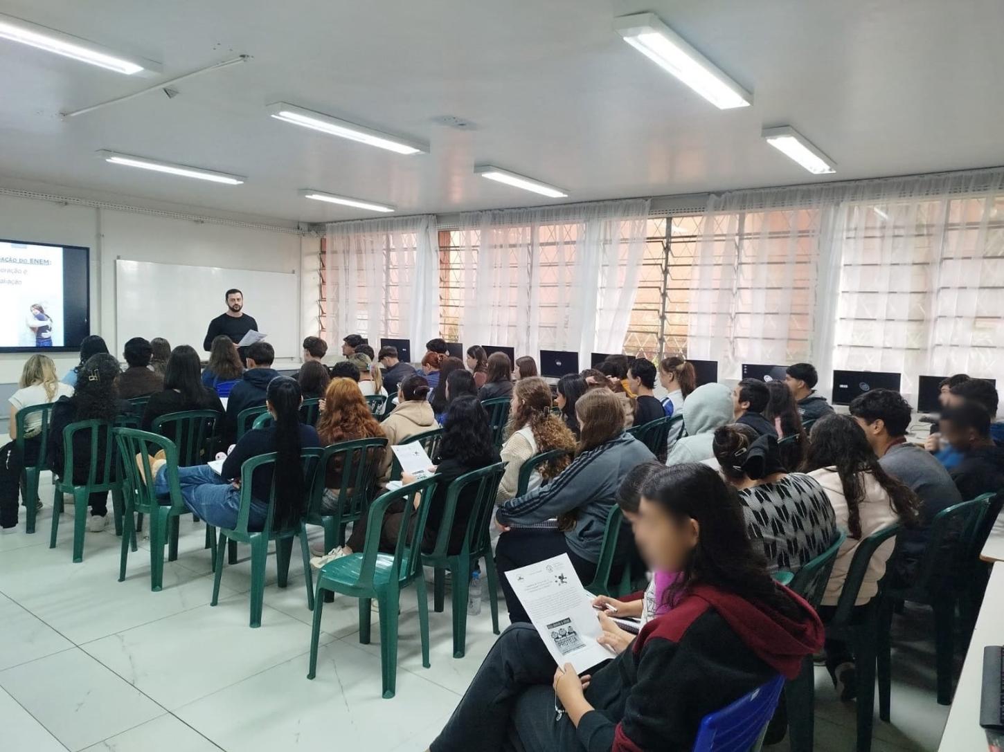 Clube da Leitura promove ações de prevenção à violência sexual contra crianças e adolescentes nas escolas públicas de Palmas