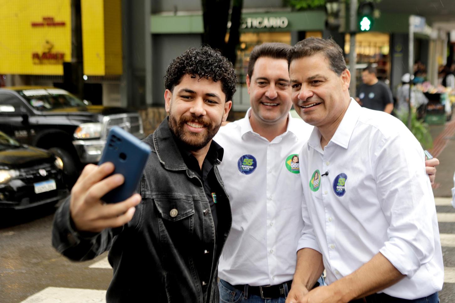 Moro cai e Sandro Alex consolida passagem ao segundo turno, aponta nova pesquisa Alfa