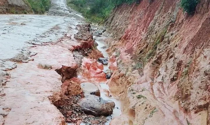 Chuva acima da média causou estragos nas estradas em Cel Domingos Soares 