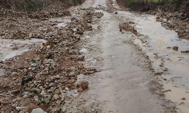 Chuva acima da média causou estragos nas estradas em Cel Domingos Soares 