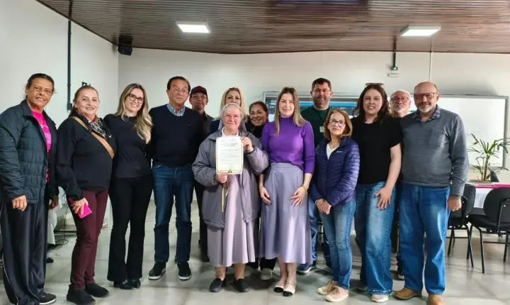 Coordenadora da EISPAL recebeu homenagem do CMS