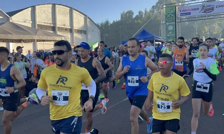 Em Palmas, cerca de 350 atletas participaram da Corrida Rústica 14 de Abril 