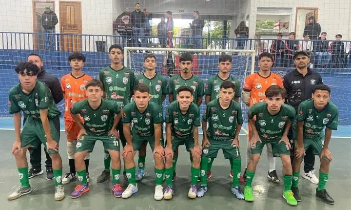 Equipe Sub-17 de Futsal masculino representa CDS nos Jogos da Juventude do Paraná