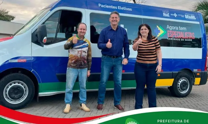 Gestão reforça a saúde pública com entrega de nova van para transporte de pacientes em hemodiálise
