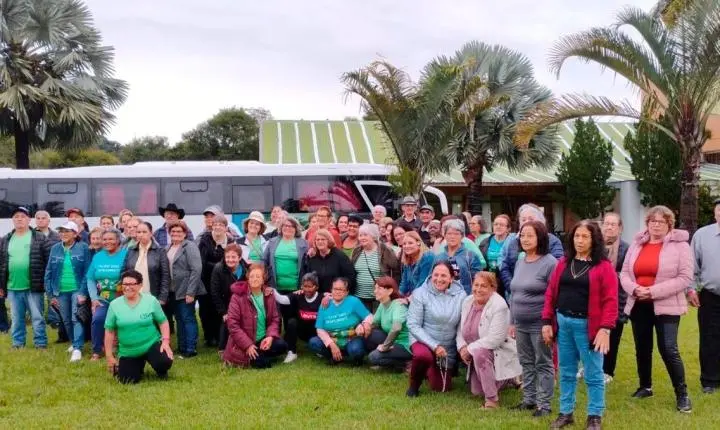 Idosos de Palmas participam de viagem às Águas Termais de Sulina