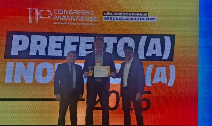Langaro recebeu prêmio de Prefeito Inovador 2026 do Paraná
