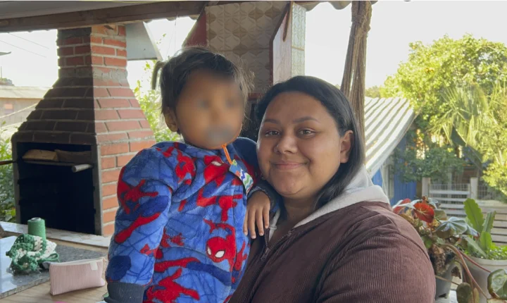 Menino de 03 anos precisa fazer exame genético, mãe pede ajuda 