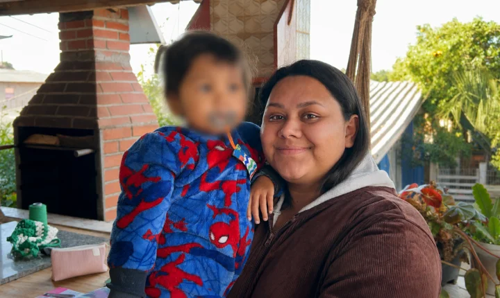 Menino de 03 anos precisa fazer exame genético, mãe pede ajuda 