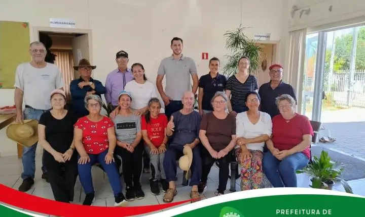Oficina de horta comunitária promove aprendizado e sustentabilidade no Centro do Idoso de Palmas