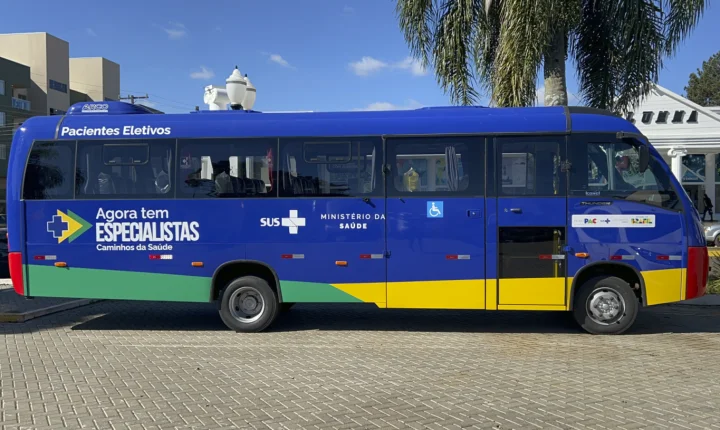 Palmas foi contemplada com um micro-ônibus pelo Ministério da Saúde 