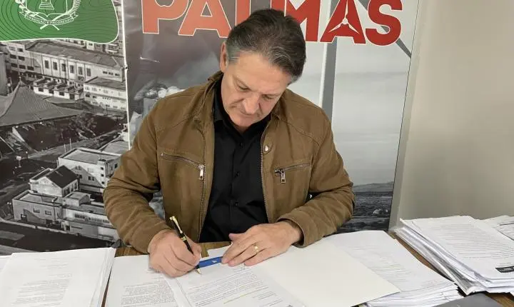 Prefeito de Palmas comenta sobre a colocação de postes que reduziu a mobilidade urbana dos munícipes, problema já foi resolvido 
