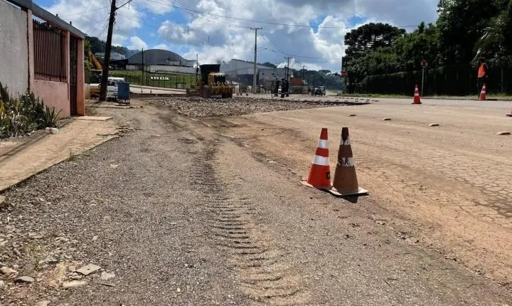 Prefeitura de Palmas mantém frente de trabalho na Avenida Getúlio Vargas, no bairro Lagoão, e prepara nova etapa de pavimentação