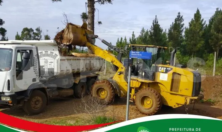 Prefeitura retira mais de 10 caçambas de lixo em mutirão de limpeza no Bairro Eldorado e reforça combate ao descarte irregular