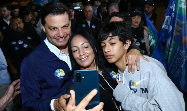 Sandro Alex garante execução de obras para melhorar mobilidade em Fazenda Rio Grande e toda a RMC