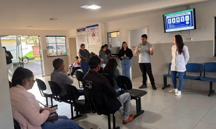 Saúde promove orientações na sala de espera sobre prevenção da dengue
